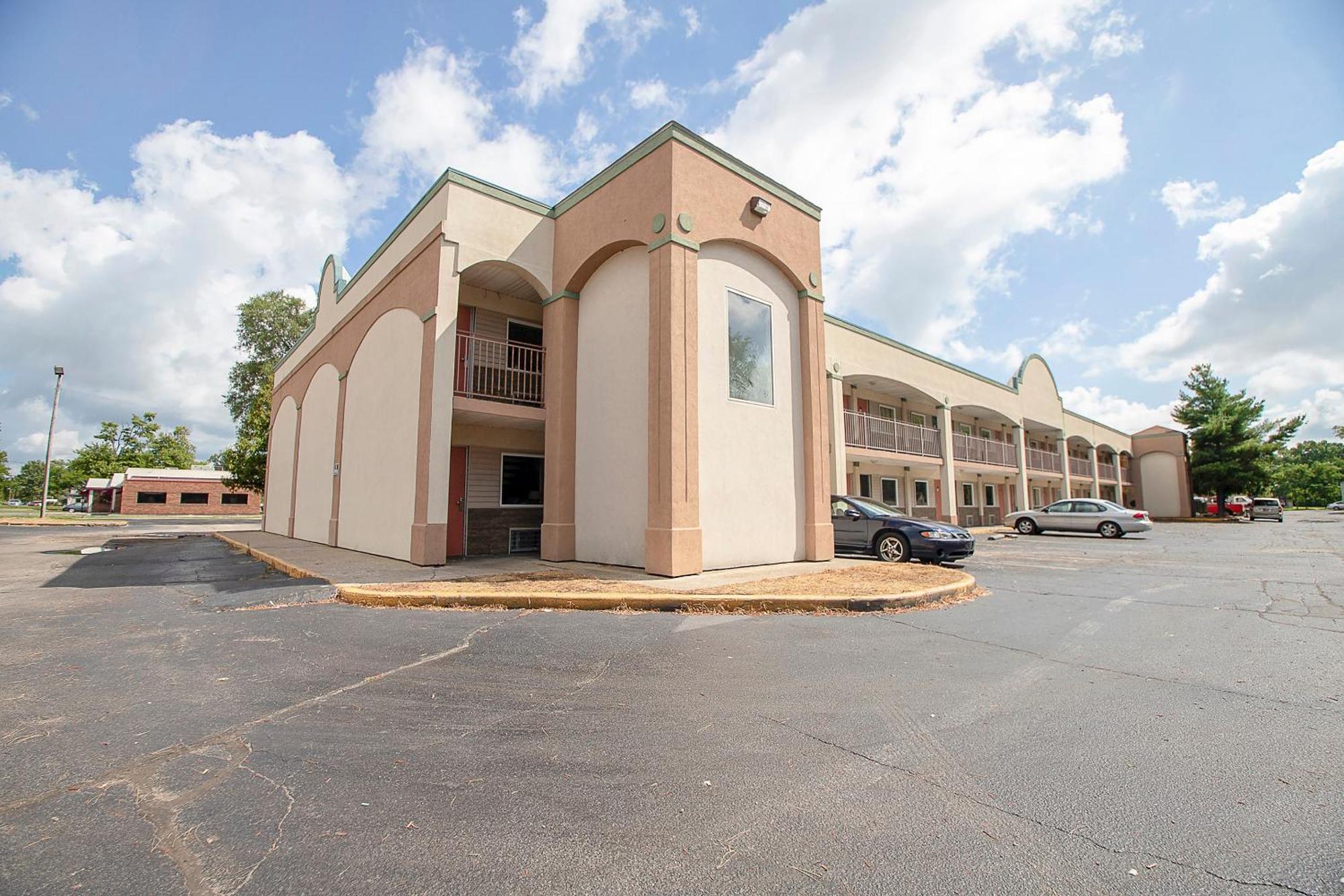Hotel O Daylight Inn Elkhart I-90, In Exterior photo